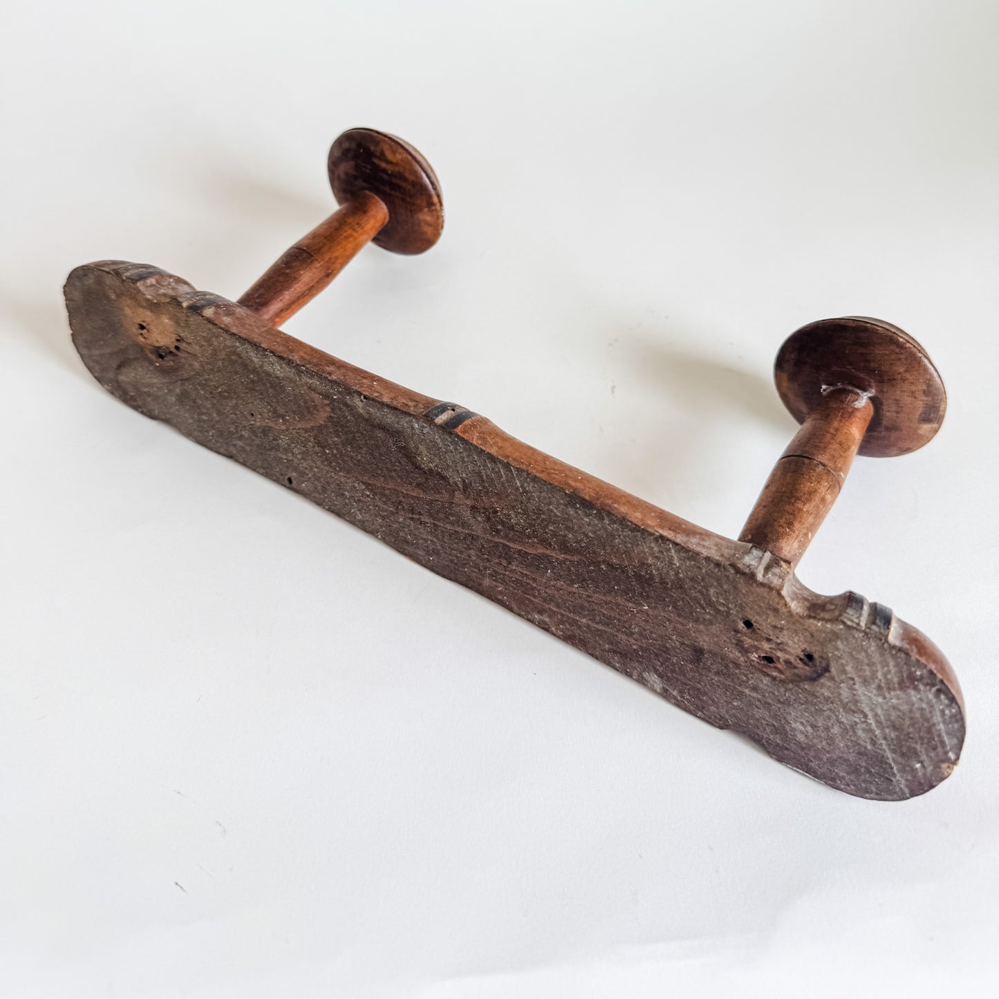 2-Peg Vintage Wooden Wall Hooks