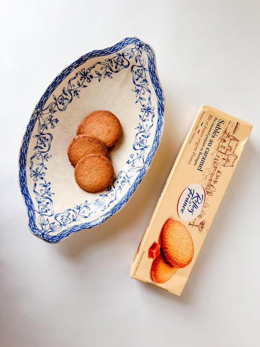 Turenne U & C Porcelain Appetizer Dish With Intricate Blue Floral Design