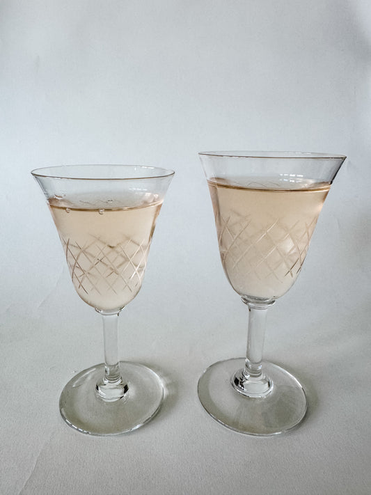 Seto of 6 Vintage Etched Crystal Wine Glasses