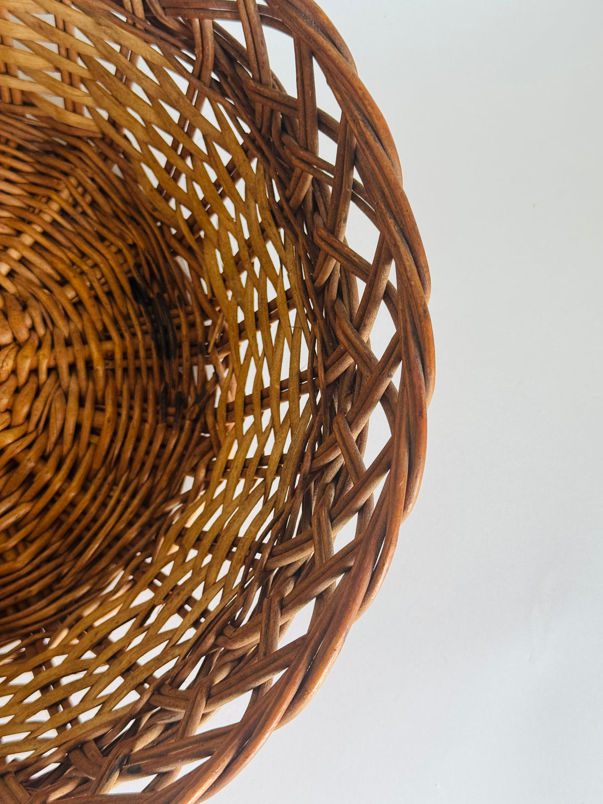 Vintage French Woven Wicker Bread Basket (round)