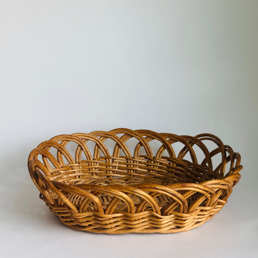Vintage French Woven Wicker Bread Basket with Scalloped Rim (oval)