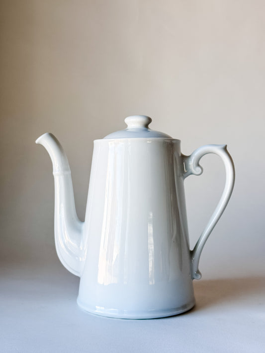 Classic White Apilco Coffee Pot With Lid